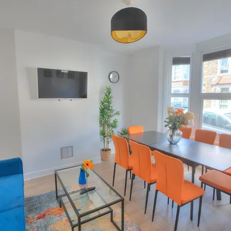 Apartman The Pearly White House Bristol