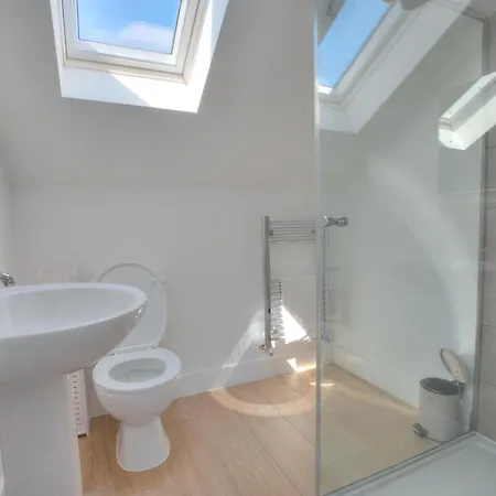 Apartman The Pearly White House *