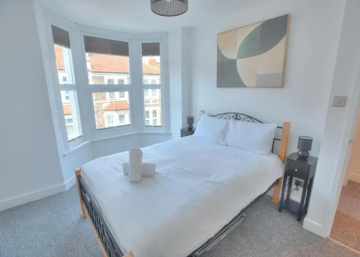 The Pearly White House