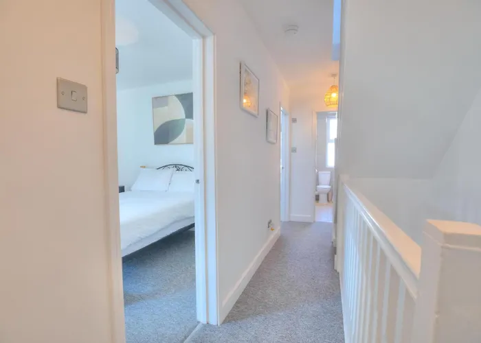 The Pearly White House