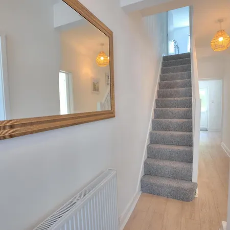 The Pearly White House